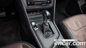 Volkswagen Tiguan 2.0 TSI Prestige 2023 года из Южной Кореи