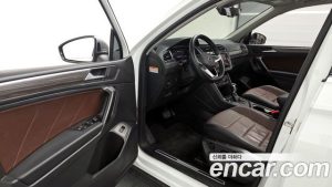 Volkswagen Tiguan 2.0 TSI Prestige 2023 года из Южной Кореи