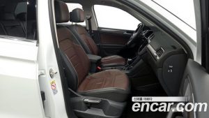 Volkswagen Tiguan 2.0 TSI Prestige 2023 года из Южной Кореи