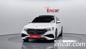 Mercedes-Benz E-Class E300 4MATIC AMG Line 2024 года из Южной Кореи