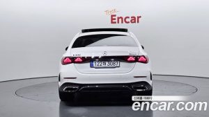 Mercedes-Benz E-Class E300 4MATIC AMG Line 2024 года из Южной Кореи