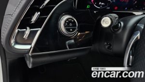 Mercedes-Benz E-Class E300 4MATIC AMG Line 2024 года из Южной Кореи