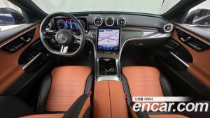 Mercedes-Benz C-Class C300 4MATIC AMG Line 2023 года из Южной Кореи