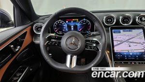 Mercedes-Benz C-Class C300 4MATIC AMG Line 2023 года из Южной Кореи