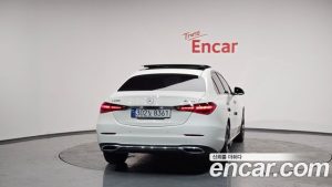 Mercedes-Benz C-Class C300 4MATIC Avantgarde 2023 года из Южной Кореи