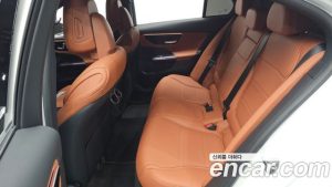Mercedes-Benz C-Class C300 4MATIC Avantgarde 2023 года из Южной Кореи