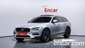 Volvo V90 B6 ULTIMATE AWD 2023 года из Южной Кореи