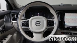 Volvo V90 B6 ULTIMATE AWD 2023 года из Южной Кореи