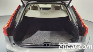 Volvo V90 B6 ULTIMATE AWD 2023 года из Южной Кореи