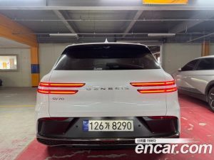 Genesis GV70 2.5T Бензин 2WD 2025 года из Южной Кореи