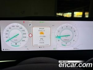 Genesis GV70 2.5T Бензин 2WD 2025 года из Южной Кореи