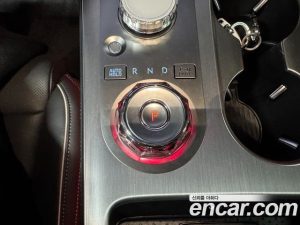 Genesis GV70 2.5T Бензин 2WD 2025 года из Южной Кореи