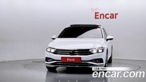 Volkswagen Passat 2.0 TDI Prestige 2022 года из Южной Кореи