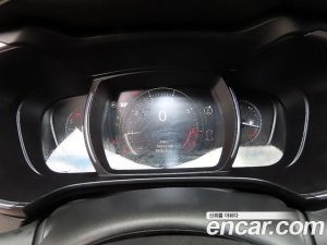 Renault-KoreaSamsung QM6 2.0 GDe LE Signature 2WD 2023 года из Южной Кореи