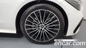 Mercedes-Benz CLE-Class CLE200 Cabriolet 2024 года из Южной Кореи