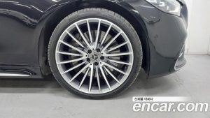 Mercedes-Benz S-Class S500L 4MATIC 2023 года из Южной Кореи