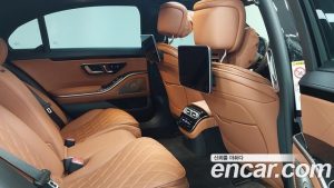 Mercedes-Benz S-Class S500L 4MATIC 2023 года из Южной Кореи