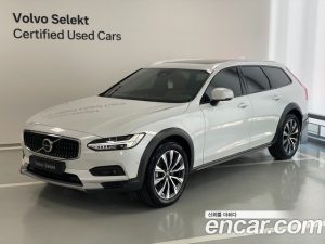 Volvo V90 B5 Ultra AWD 2025 года из Южной Кореи