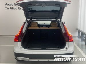 Volvo V90 B5 Ultra AWD 2025 года из Южной Кореи