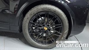 Porsche Cayenne 3.0 Coupe 2024 года из Южной Кореи