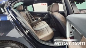 BMW 5-Series 520i M Sport 2024 года из Южной Кореи