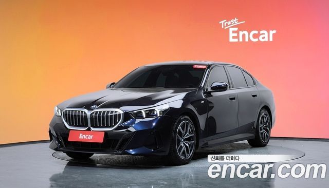 BMW 5-Series 520i M Sport 2024 года из Кореи