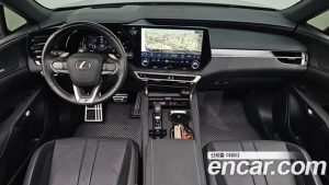Lexus RX F-Sport 2024 года из Южной Кореи