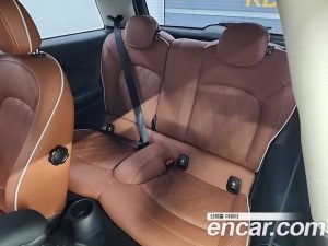 Mini Cooper CLASSIC 2024 года из Южной Кореи