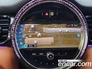 Mini Cooper CLASSIC 2024 года из Южной Кореи