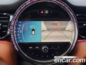 Mini Cooper CLASSIC 2024 года из Южной Кореи