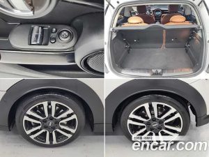 Mini Cooper CLASSIC 2024 года из Южной Кореи