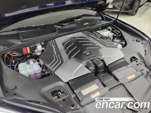 Lamborghini Urus 4.0 V8 SE 2025 года из Южной Кореи