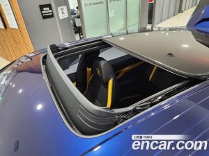 Lamborghini Urus 4.0 V8 SE 2025 года из Южной Кореи