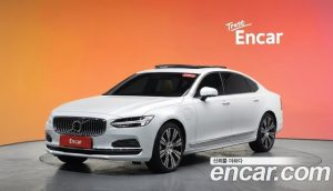 Volvo S90 T8 AWD Ultra Bright 2025 года из Южной Кореи