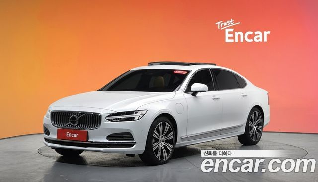 Volvo S90 T8 AWD Ultra Bright 2025 года из Кореи