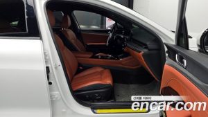 Kia K5 1.6 Turbo 2024 года из Южной Кореи