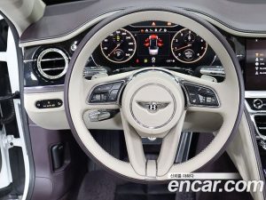 Bentley Flying Spur 4.0 2022 года из Южной Кореи