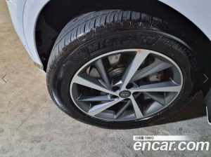 Genesis GV80 2.5T Бензин AWD 2024 года из Южной Кореи
