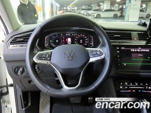 Volkswagen Tiguan 2.0 TDI 4 Prestige 2023 года из Южной Кореи