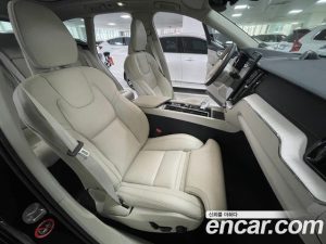 Volvo XC60 B5 Ultra темный Air Air Suspension 2026 года из Южной Кореи