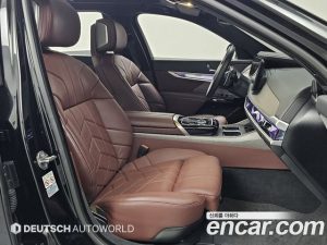 BMW 7-Series 740i sDrive Design Pure Excellence 2023 года из Южной Кореи