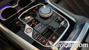 BMW X6 xDrive40i M Sport 2025 года из Южной Кореи