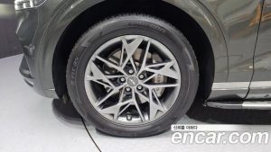 Genesis GV70 2.5T Бензин AWD 2024 года из Южной Кореи