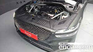 Genesis GV70 2.5T Бензин AWD 2024 года из Южной Кореи