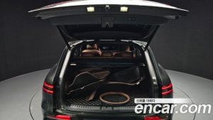 Genesis GV70 2.5T Бензин AWD 2024 года из Южной Кореи