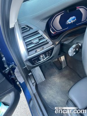 BMW X4 xDrive20i xLine 2023 года из Южной Кореи