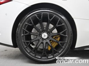 Mercedes-Benz SL-Class AMG SL63 4MATIC+ 2023 года из Южной Кореи