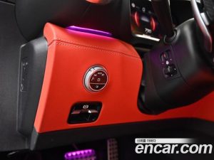 Mercedes-Benz SL-Class AMG SL63 4MATIC+ 2023 года из Южной Кореи