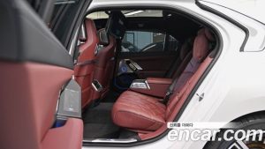 BMW i7 xDrive 60 M Sport 2025 года из Южной Кореи