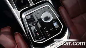 BMW i7 xDrive 60 M Sport 2025 года из Южной Кореи